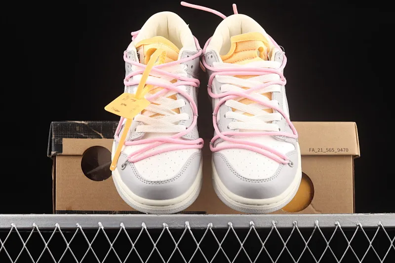 All Categories Nk SB Dunk Series Nk SB Dunk Low Low-top sneakers Pure original version OF x Nk Dunk Low OW Gray SB smashed backboard fashion casual sneakers DM1602-109